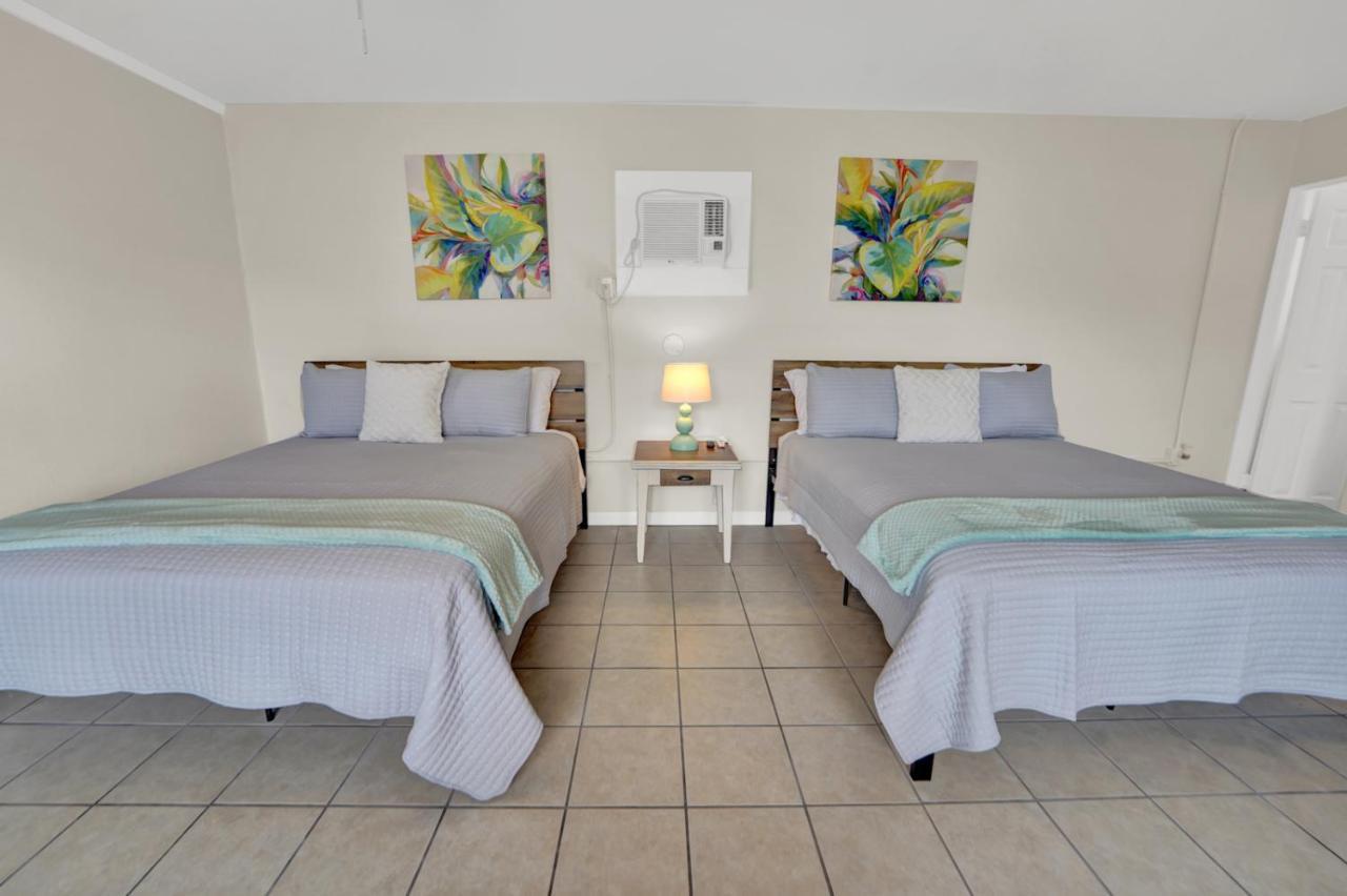 Sea Foam Suites Lower Grand Lagoon Екстериор снимка