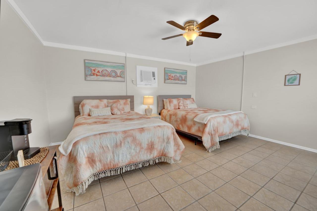 Sea Foam Suites Lower Grand Lagoon Екстериор снимка