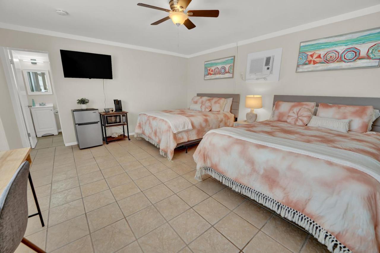 Sea Foam Suites Lower Grand Lagoon Екстериор снимка