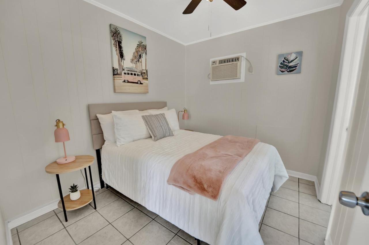 Sea Foam Suites Lower Grand Lagoon Екстериор снимка