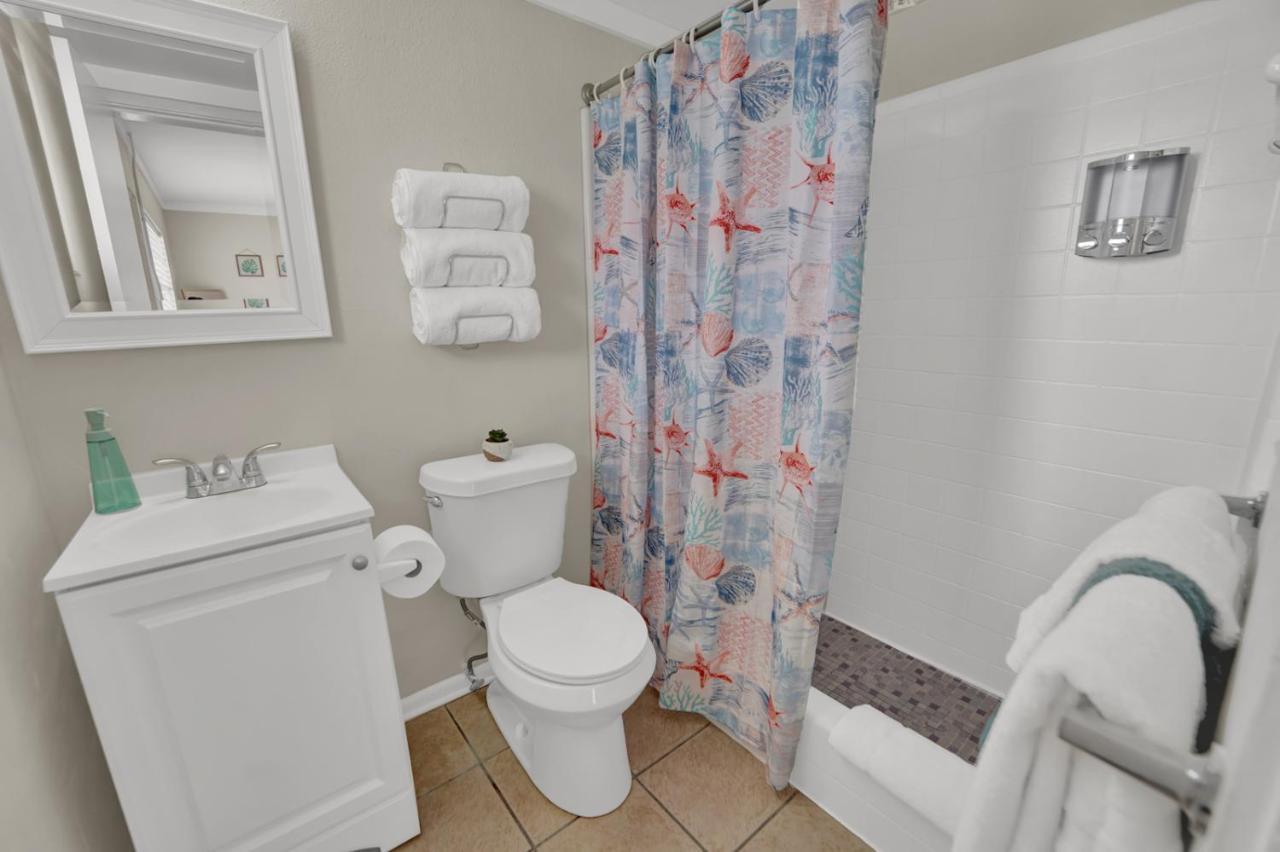 Sea Foam Suites Lower Grand Lagoon Екстериор снимка